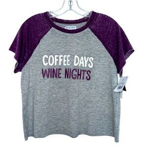 Grayson/Threads Gray & Maroon Graphic Tee Cropped Shirt  Size : Large NWT